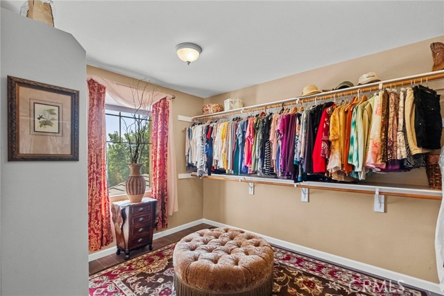 30444 Hidden Valley Court, Castaic CA: https://media.crmls.org/medias/3c97f918-8478-4509-aa40-bd69ab0f83e1.jpg