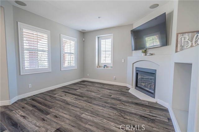 Detail Gallery Image 6 of 27 For 28287 Canterbury Ct, Valencia,  CA 91354 - 2 Beds | 1 Baths