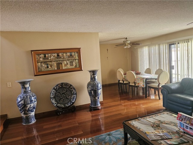 Detail Gallery Image 8 of 15 For 12 Crockett, Irvine,  CA 92620 - 5 Beds | 4/1 Baths