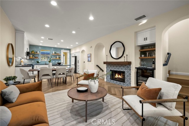 752 S Melrose Street, Anaheim CA: https://media.crmls.org/medias/3c98f961-7fce-4ec4-bde2-660f0c847c49.jpg