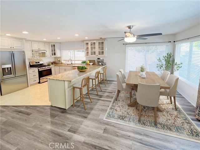 Detail Gallery Image 5 of 19 For 2369 Mesa Verde, Fullerton,  CA 92833 - 3 Beds | 2 Baths