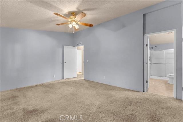 https://media.crmls.org/medias/3c991612-c991-42a3-8ac5-54d19a5e2722.jpg?preset=X-Large