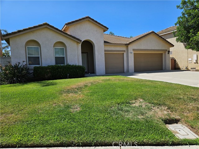 5828 Milana Dr, Eastvale, CA 92880