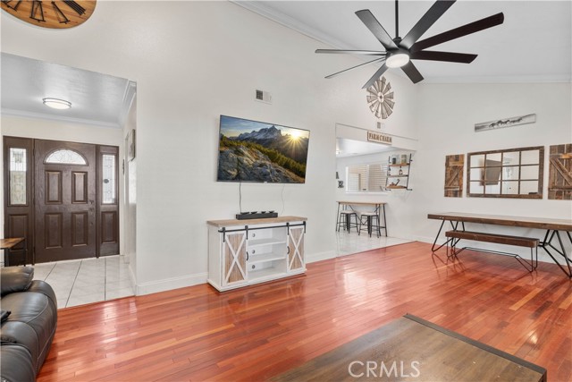 19692 Rowan Avenue, Rialto CA: https://media.crmls.org/medias/3c9af759-ae86-4969-aaf6-663f44312b33.jpg