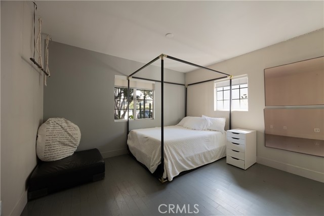 Detail Gallery Image 24 of 30 For 11049 Blix St, Toluca Lake,  CA 91602 - 3 Beds | 2 Baths