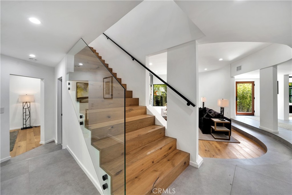 30. 2743 Laurel Canyon Boulevard Los Angeles, CA 90046