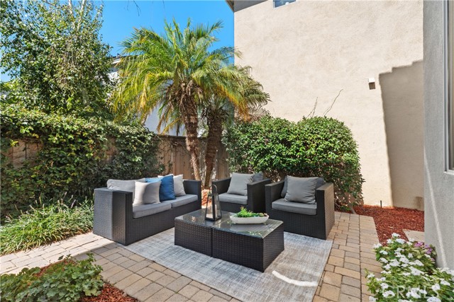 17 Nopalitos Way, Aliso Viejo CA: https://media.crmls.org/medias/3c9b1eca-c105-4eb2-85d4-c3c46fdbaab6.jpg