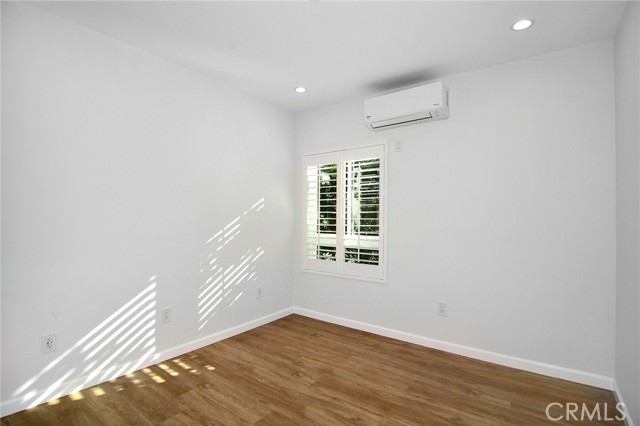 Detail Gallery Image 11 of 16 For 22313 Mobile St, Woodland Hills,  CA 91303 - 1 Beds | 1 Baths