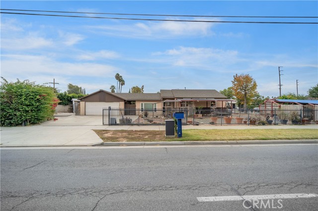 5630 Arlington Ave, Riverside, CA 92504