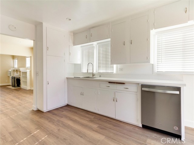 Detail Gallery Image 18 of 46 For 2617 S Pacific Ave a,  San Pedro,  CA 90731 - 2 Beds | 1 Baths