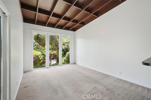 3288 Velma Drive, Los Angeles CA: https://media.crmls.org/medias/3c9d36c7-f235-4c8d-b899-6d946aea9de2.jpg