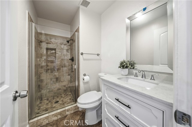 Detail Gallery Image 10 of 22 For 9047 Langdon Ave #6,  North Hills,  CA 91343 - 2 Beds | 2 Baths