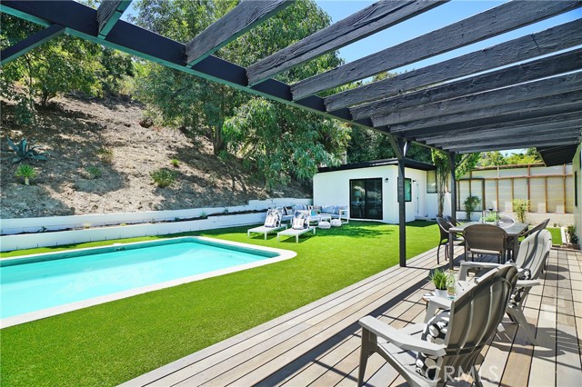 18116 Rancho Street photo 3