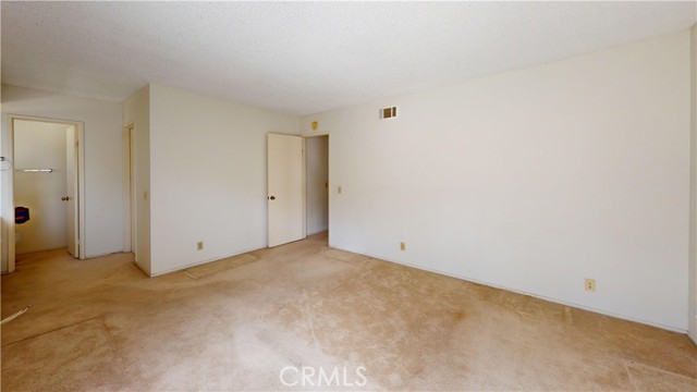 Detail Gallery Image 11 of 17 For 205 Cedar Heights Dr, Thousand Oaks,  CA 91360 - 3 Beds | 2 Baths