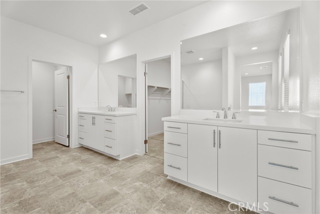 Detail Gallery Image 29 of 53 For 18121 Outlook Way, Saugus,  CA 91350 - 4 Beds | 3 Baths