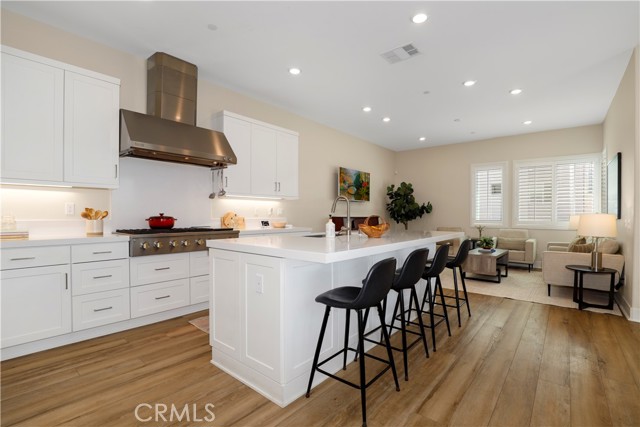 Detail Gallery Image 6 of 38 For 27512 Golden Currant Pl, Valencia,  CA 91381 - 4 Beds | 4 Baths