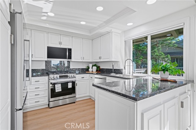 Detail Gallery Image 11 of 40 For 19 Las Brisas #10,  Irvine,  CA 92612 - 3 Beds | 2 Baths