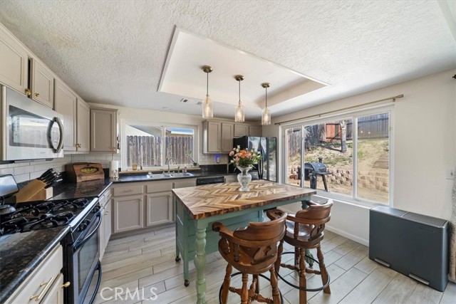 Detail Gallery Image 10 of 24 For 2544 Sunflower, San Bernardino,  CA 92407 - 3 Beds | 2 Baths