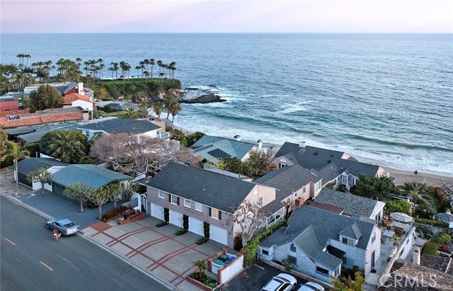 1259 Cliff Drive, Laguna Beach CA: https://media.crmls.org/medias/3ca21bcd-ba8b-4f12-b1a1-d5151e92ce5a.jpg