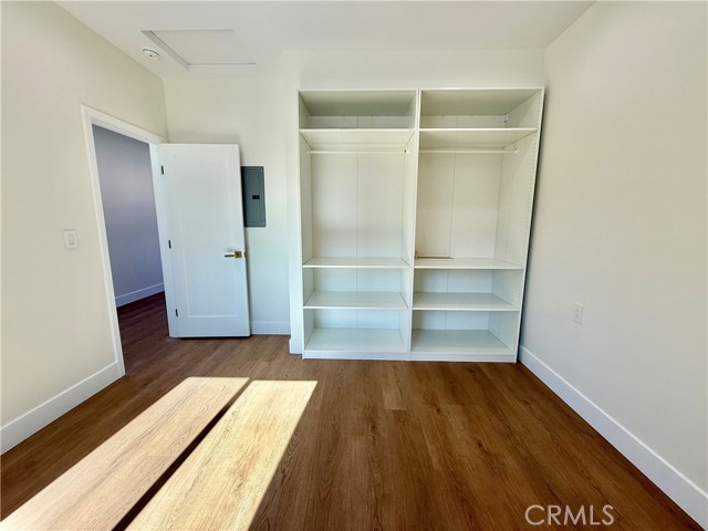 Detail Gallery Image 10 of 15 For 22132 Gault St, Canoga Park,  CA 91303 - 1 Beds | 1 Baths