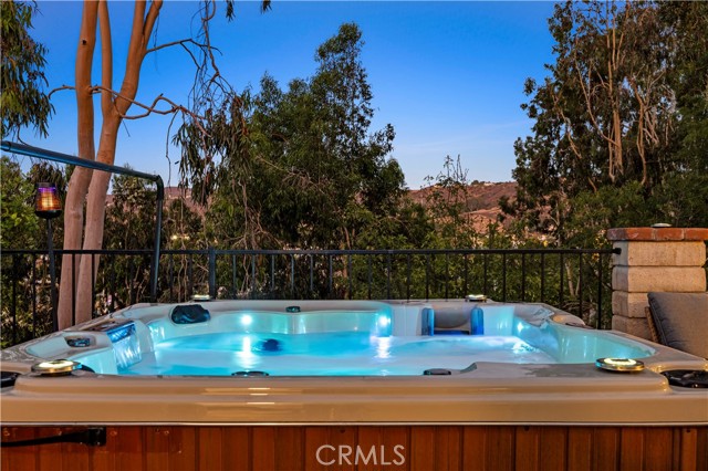 21742 Grovepark Drive, Saugus CA: https://media.crmls.org/medias/3ca2bfe9-b4b9-4c2b-b0e4-e8d104aaeefa.jpg
