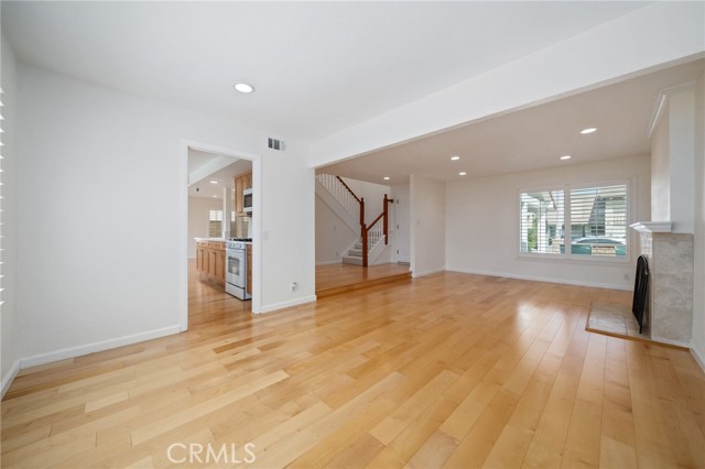 Detail Gallery Image 5 of 34 For 10900 San Leon Ave, Fountain Valley,  CA 92708 - 4 Beds | 2/1 Baths