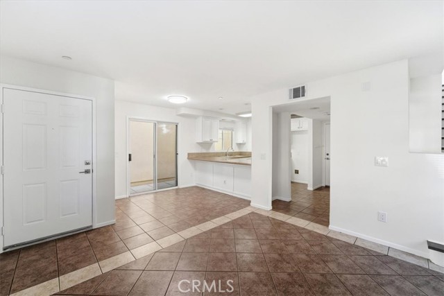 Detail Gallery Image 7 of 33 For 15150 Rayen St, North Hills,  CA 91343 - 3 Beds | 3 Baths