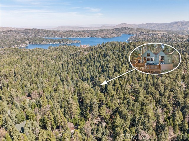 Detail Gallery Image 3 of 69 For 840 Coyote Walk, Lake Arrowhead,  CA 92352 - 4 Beds | 3 Baths