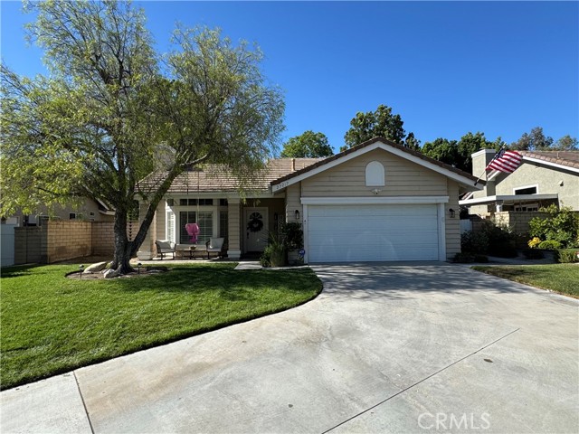 27217 Branbury Court, Valencia CA: https://media.crmls.org/medias/3ca3edd5-74dd-4e86-ab19-b4722af4c210.jpg