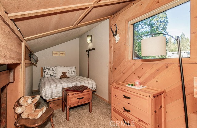 Detail Gallery Image 17 of 28 For 40744 Oakwoods, Shaver Lake,  CA 93664 - 2 Beds | 2 Baths