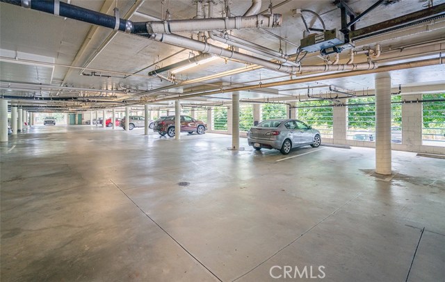 520 The Village, Redondo Beach, California 90277, 2 Bedrooms Bedrooms, ,2 BathroomsBathrooms,Residential,Sold,The Village,SB17117479