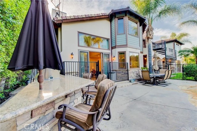 Detail Gallery Image 52 of 67 For 5230 Quakertown Ave, Woodland Hills,  CA 91364 - 5 Beds | 5 Baths