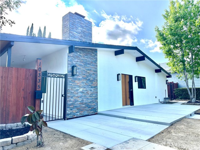 10335 Babbitt Avenue, Granada Hills CA: https://media.crmls.org/medias/3ca494b4-0a91-4e9a-8da7-7fb455629364.jpg