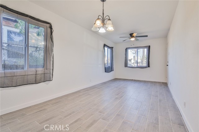 Detail Gallery Image 5 of 28 For 1962 E 114th St, Los Angeles,  CA 90059 - 2 Beds | 2 Baths