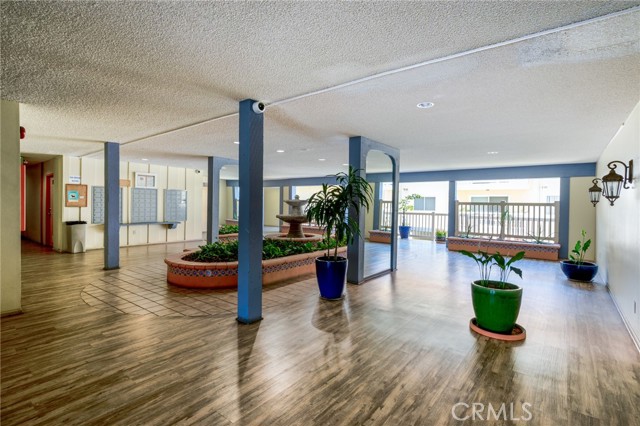 1707 Pacific Coast Highway, Hermosa Beach, California 90254, 1 Bedroom Bedrooms, ,1 BathroomBathrooms,Residential,For Sale,Pacific Coast Highway,SB26076902