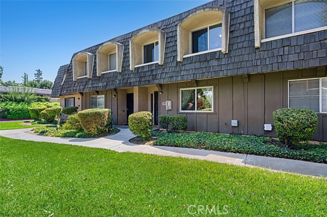 10544 White Oak Drive, Riverside CA: https://media.crmls.org/medias/3ca5de1f-69ec-4de2-83ff-7bdf76d00e50.jpg
