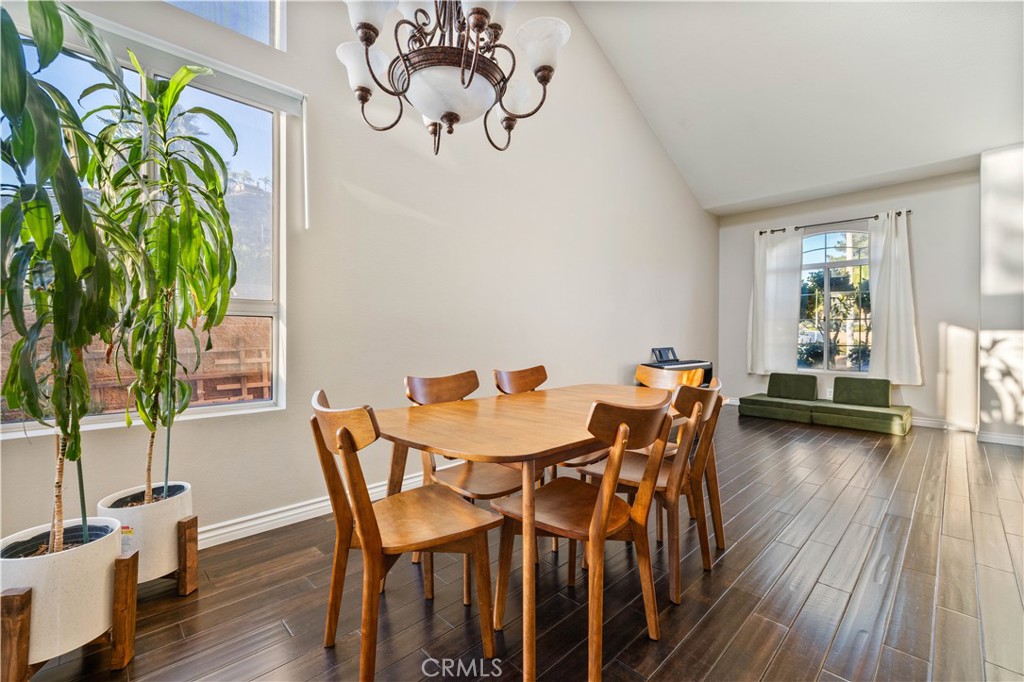 MLS #SR25253956 image #10