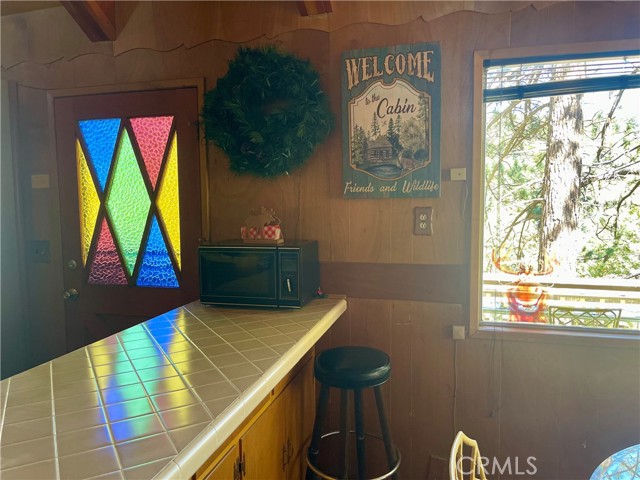 30762 Knoll View, Running Springs, CA 92382