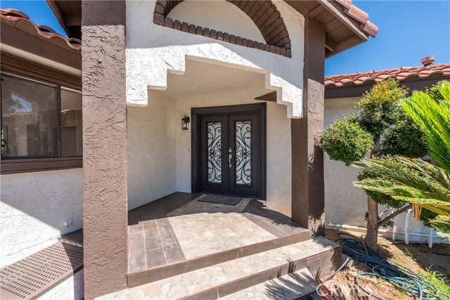 16066 Rancho Verde Circle, Riverside CA: https://media.crmls.org/medias/3ca673aa-b4dd-44a5-9dee-7cc4484a552c.jpg