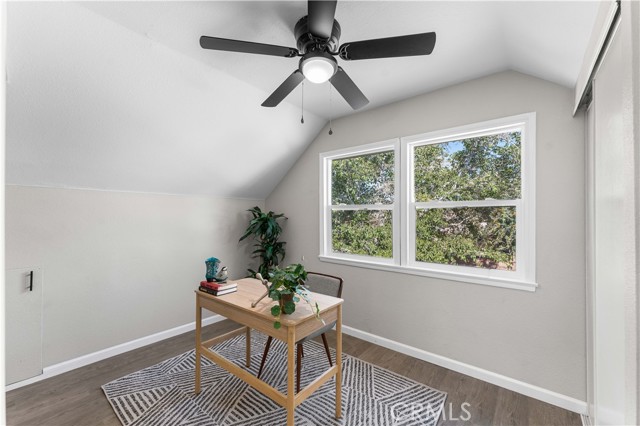 44008 Hoban Avenue, Lancaster CA: https://media.crmls.org/medias/3ca71d98-64bd-44fe-8d49-12ff54d79692.jpg