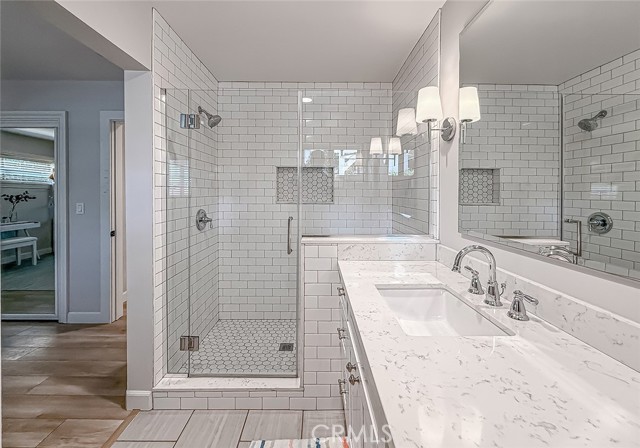 843 Encino Vista Drive, Thousand Oaks CA: https://media.crmls.org/medias/3ca7794f-b7e8-4ac1-bf72-e8d695463336.jpg