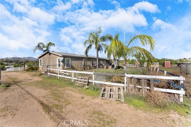 Detail Gallery Image 24 of 25 For 24090 Juniper Hills, Homeland,  CA 92548 - 4 Beds | 2 Baths