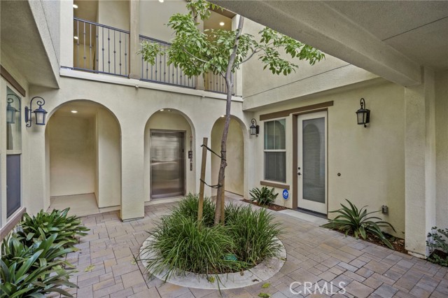 Detail Gallery Image 3 of 39 For 430 Maravilla Ln, Brea,  CA 92823 - 2 Beds | 2 Baths