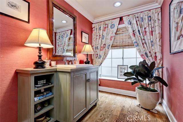 Upper Powder Bathroom that can be converted back into a full bathroom