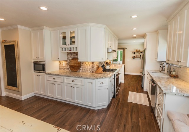 7680 Jadeite Avenue, Rancho Cucamonga CA: https://media.crmls.org/medias/3ca9a67c-f86d-495e-9d65-efde8d650d90.jpg