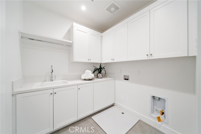 101 eversedge, Irvine CA: https://media.crmls.org/medias/3caa40c1-2491-46d0-b034-fda56fced90d.jpg