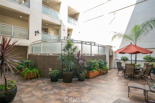 Detail Gallery Image 24 of 24 For 125 N Raymond Ave #205,  Pasadena,  CA 91103 - 2 Beds | 2/1 Baths