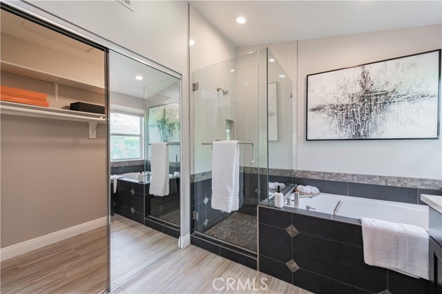 56 Egret Lane, Aliso Viejo CA: https://media.crmls.org/medias/3caac816-4c3c-4a4a-8f53-f101b3876f00.jpg
