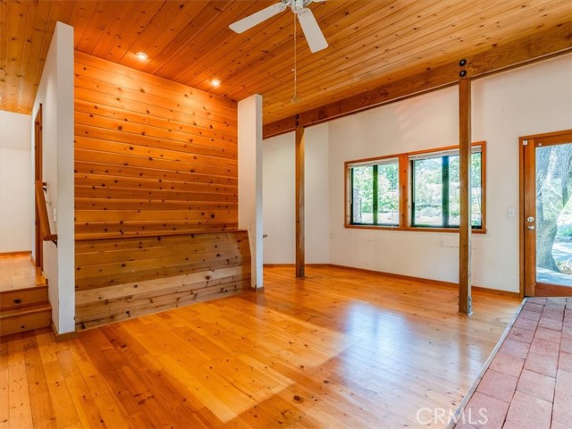160 Broad Street, San Luis Obispo CA: https://media.crmls.org/medias/3caac928-5efc-4640-ba8e-aa612846ede9.jpg