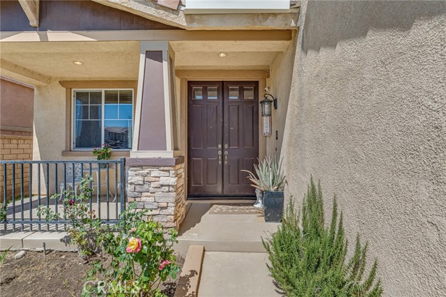 Detail Gallery Image 5 of 45 For 15356 Thistle St, Fontana,  CA 92336 - 5 Beds | 3 Baths